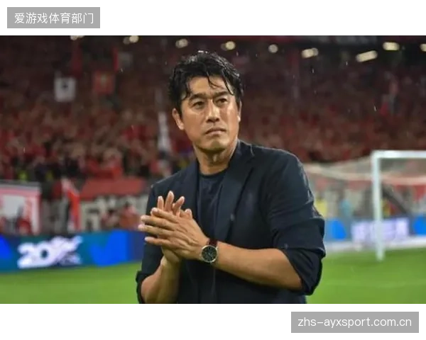 徐正源激活高位防守链条，成都蓉城利用防线前压限制对手纵深打击。